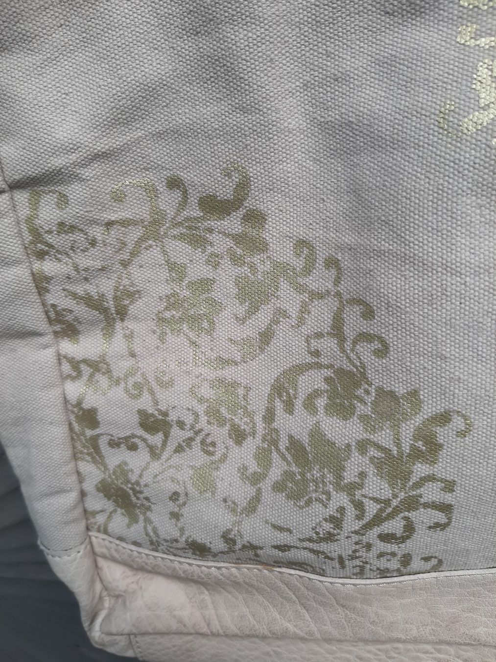 Nile Borse: Schöne Nile Tasche mit echt Leder – Usato da Bern venduto da Preloved_NILE_4.Sale 3