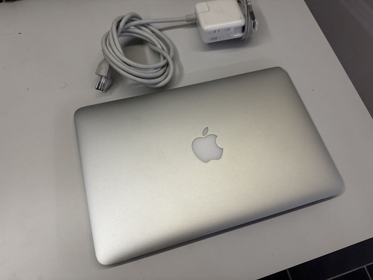 Apple Notebook: Apple - MacBook Air – Usato da Glattfelden venduto da Dani_Tanner 1