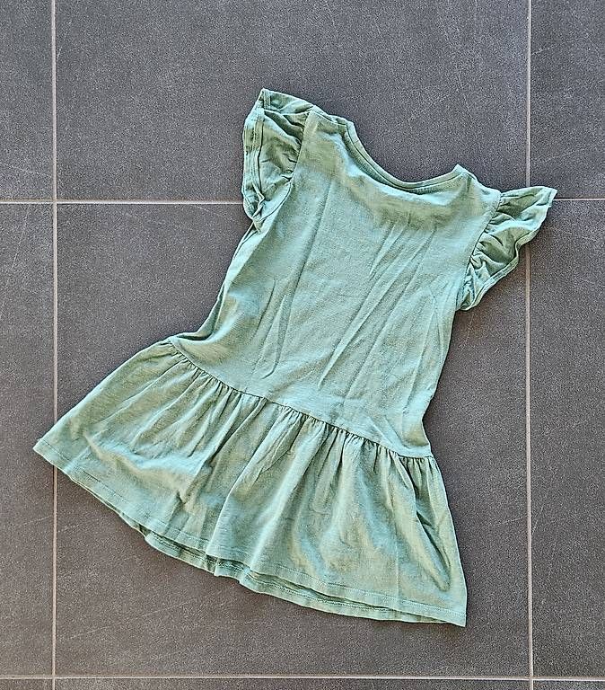 C&A Kleider & Röcke: C&A Kleid Gr. 122 – Gebraucht aus Konolfingen von yve_z5xr 1