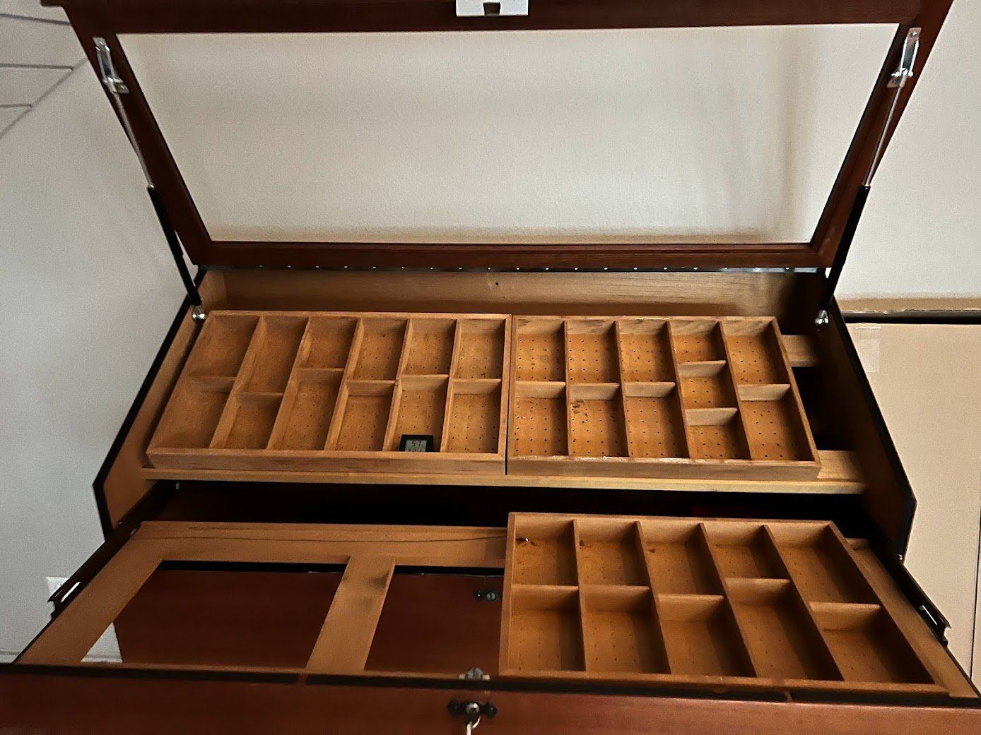 Humidor per sigari: Exklusiver Humidor – Usato da Zürich venduto da Jesper09 3