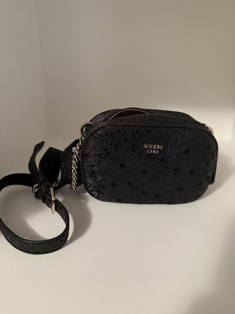Guess Borse da donna: Guess Gürteltasche Schwarz – Usato da Schötz venduto da kon_57fh 2