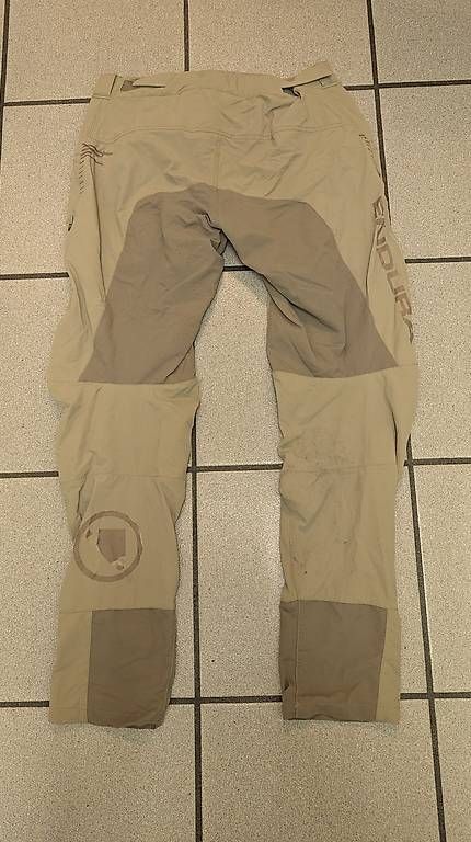 Pantaloni: Endura single Track II MTB Hose Men Medium – Usato da Baar venduto da Foscolio 1