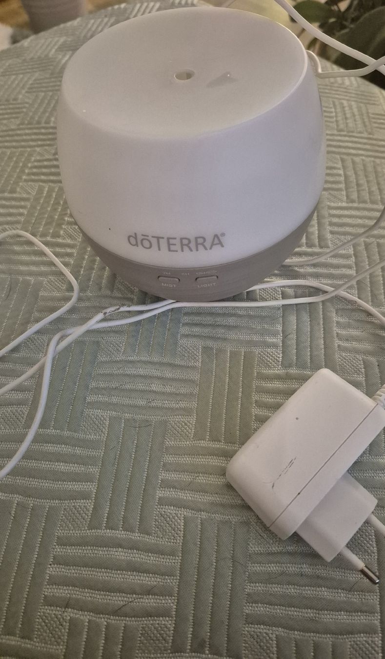 Aroma Diffuser doTERRA weiss mit Netzteil wie neu (Neu (gemäss ...