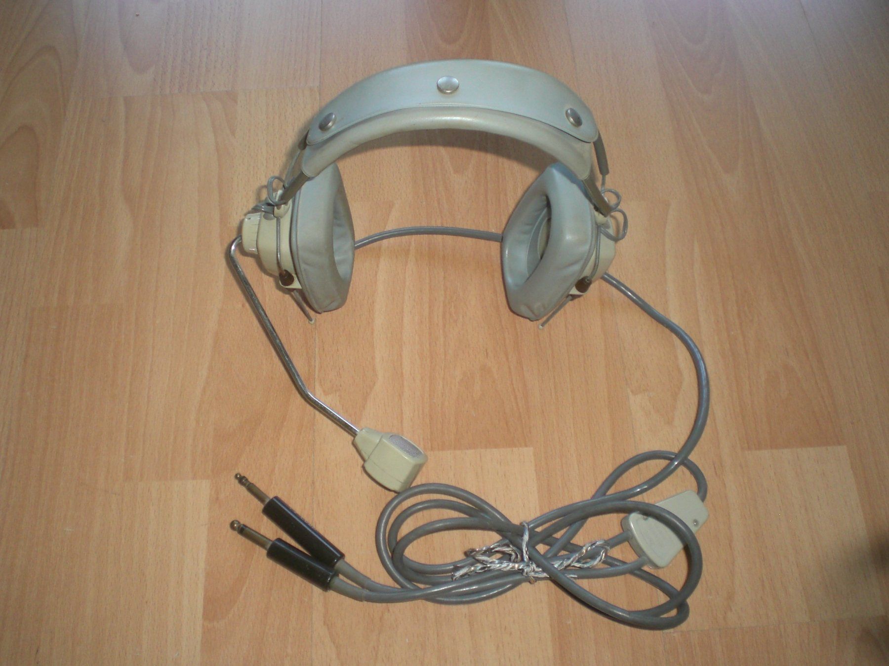 Misurare: Headset & Brille Gulf Air – Usato da Grellingen venduto da Neuron67 7