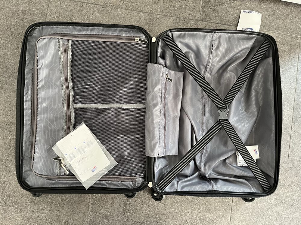 American Tourister Koffer 55cm schwarz (Fabrikneu) Kaufen auf Ricardo