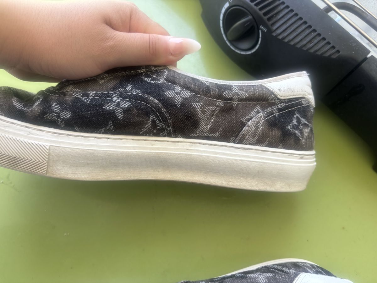 Louis Vuitton Herrenschuhe: Baskets Louis Vuitton monogramme toile taille 7  – Gebraucht aus Monthey von mon_sgm8 1