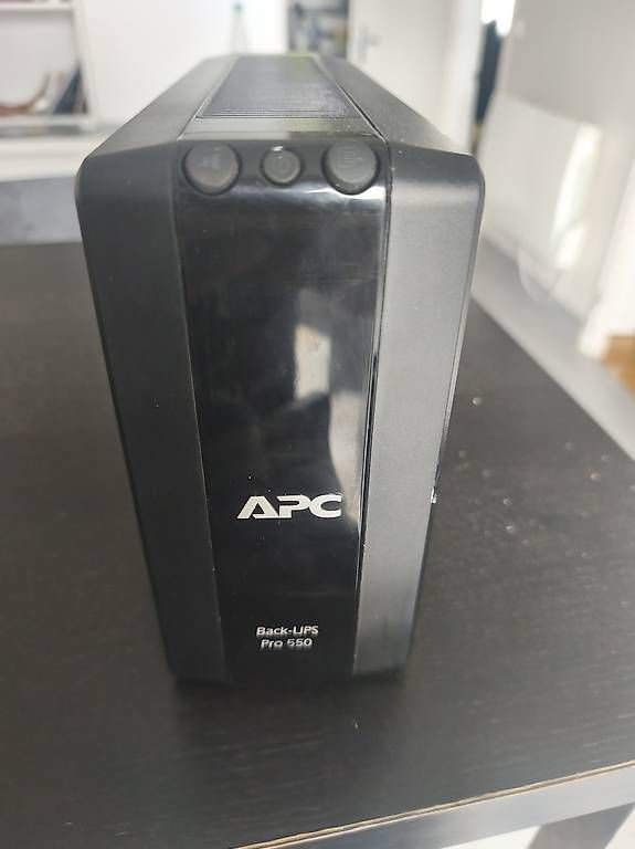 Caricatori & Batterie: APC back-ups pro 550 en panne  – Usato da Signy venduto da libeand