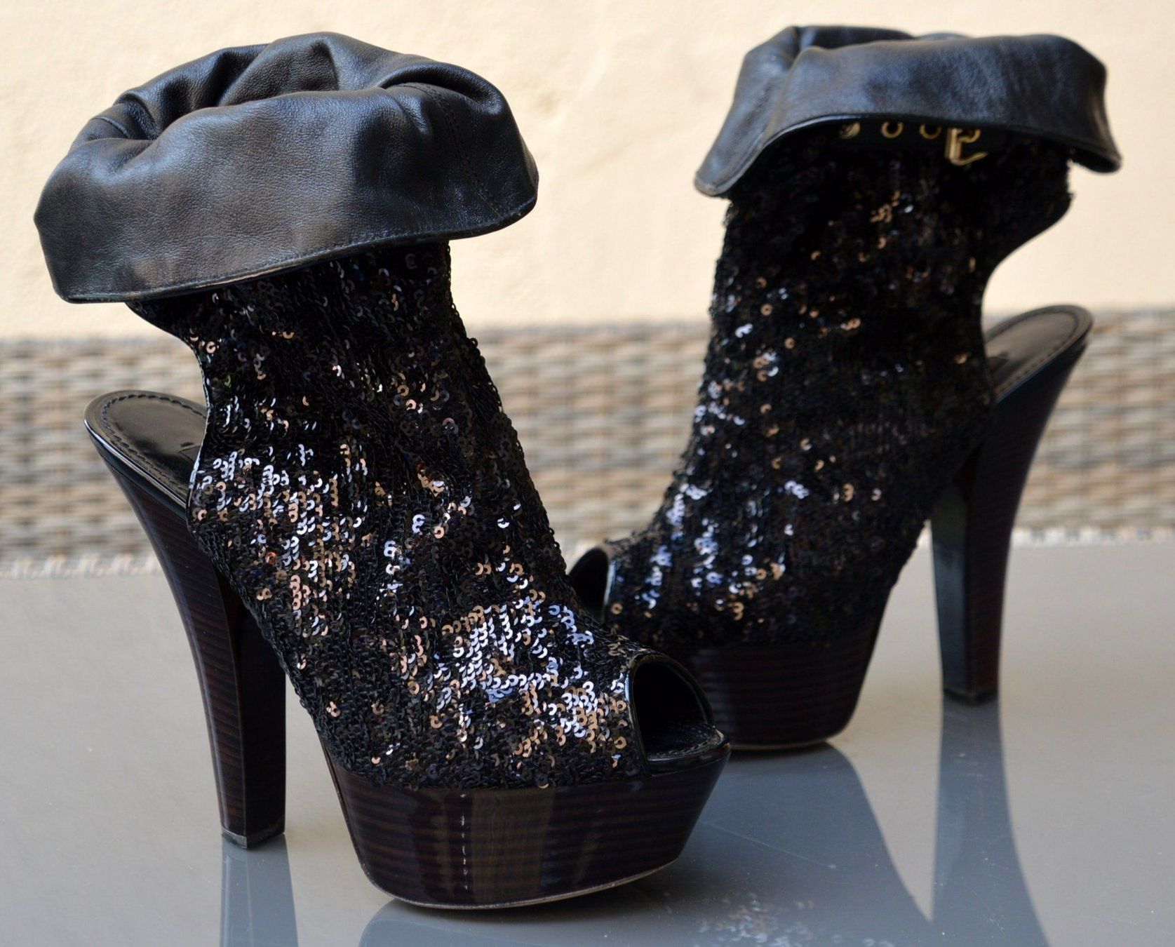 Louis Vuitton Scarpe da donna: Boots / bottes Louis Vuitton Runway Peep Toe .38 – Usato da Collonges venduto da Auganien 3