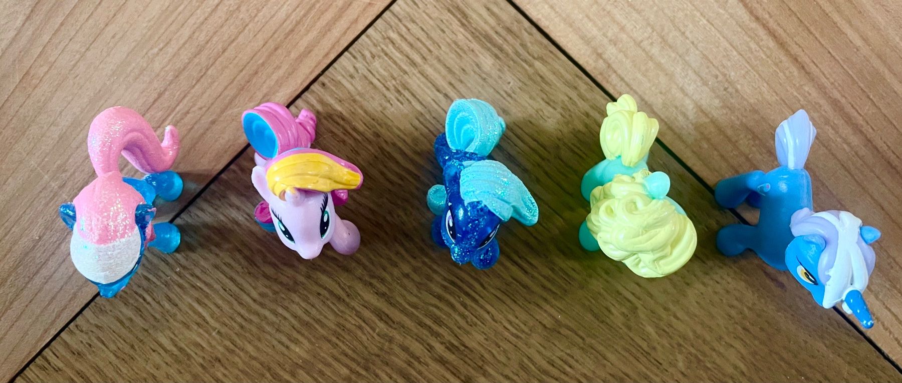 Giocattoli: 5 Little Ponys – Usato da Zürich venduto da Capetown14 1