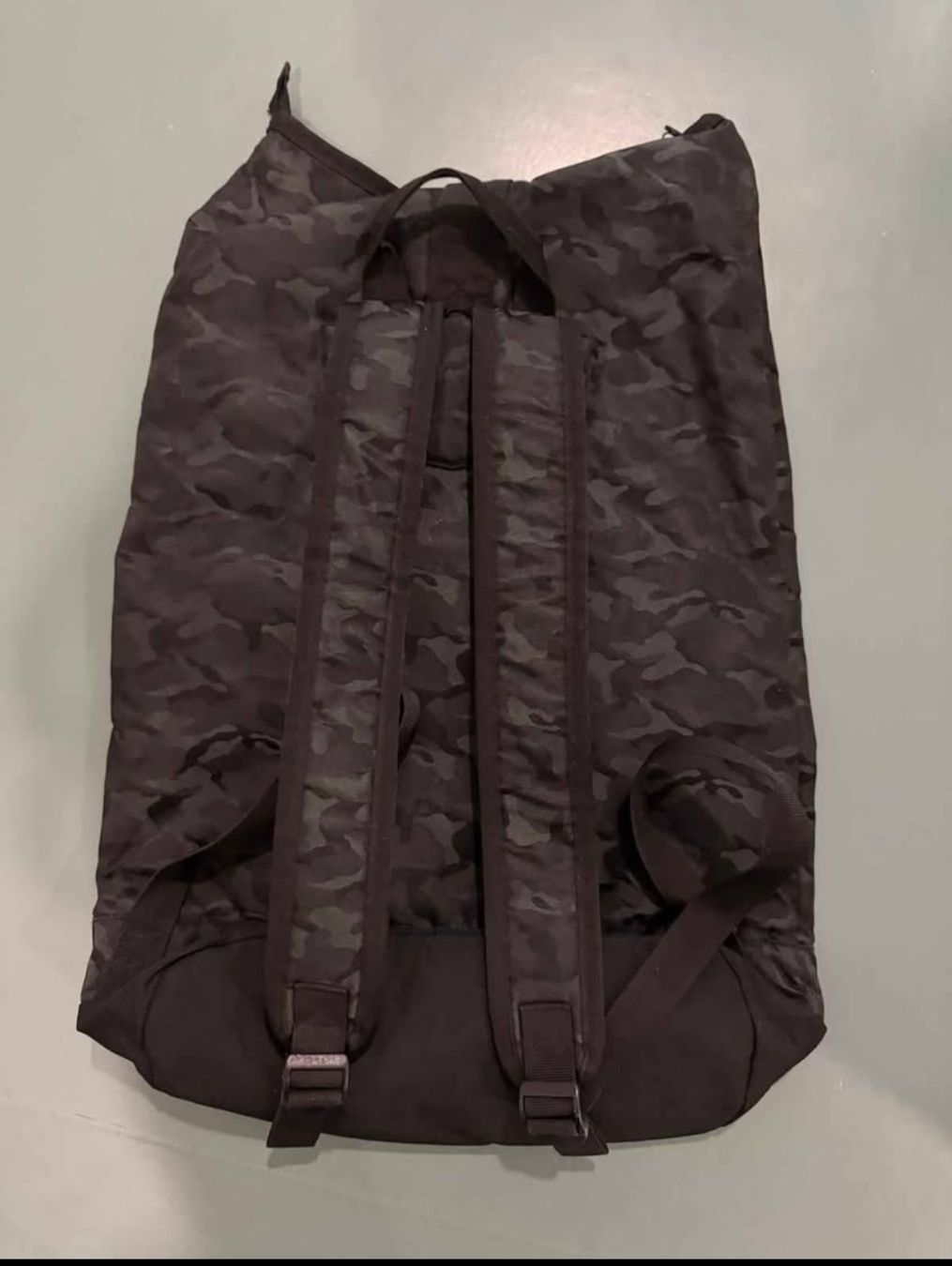 Rucksäcke: Camo Rucksack/Daypack, neuwertig – Neu (gemäss Beschreibung) aus Zürich von Sherin 1