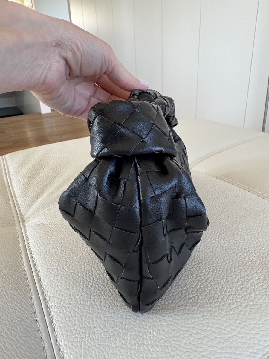 Borse da donna: Stylish Black Knot Handbag, Patent leather – Nuovo (secondo la descrizione) da Forch venduto da ele_9gsf 1