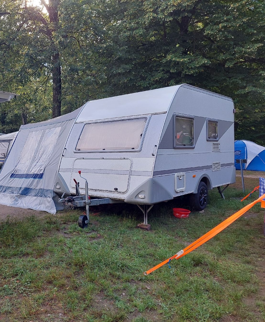 Veicoli da campeggio: Wohnwagen Knaus klein und fein – Usato da Killwangen venduto da ire_9dy7 1