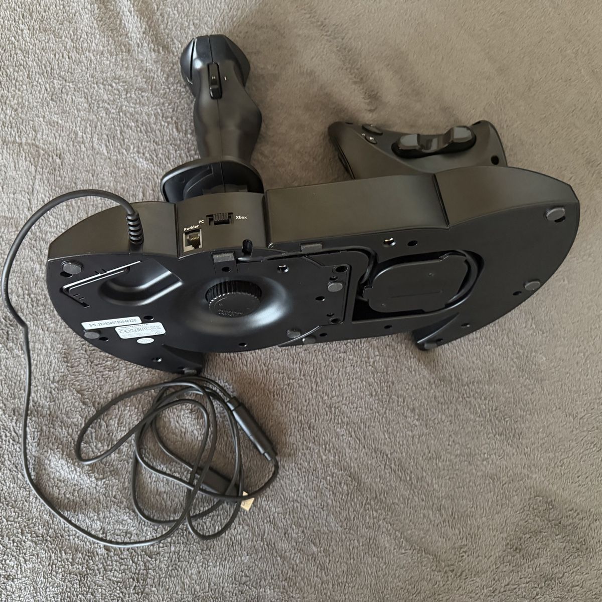 Thrustmaster Controller: Thrustmaster T.Flight Hotas One wenig gebrauchtem Zustand – Usato da St. Gallen venduto da Blackmoon_Flohmarkt 3