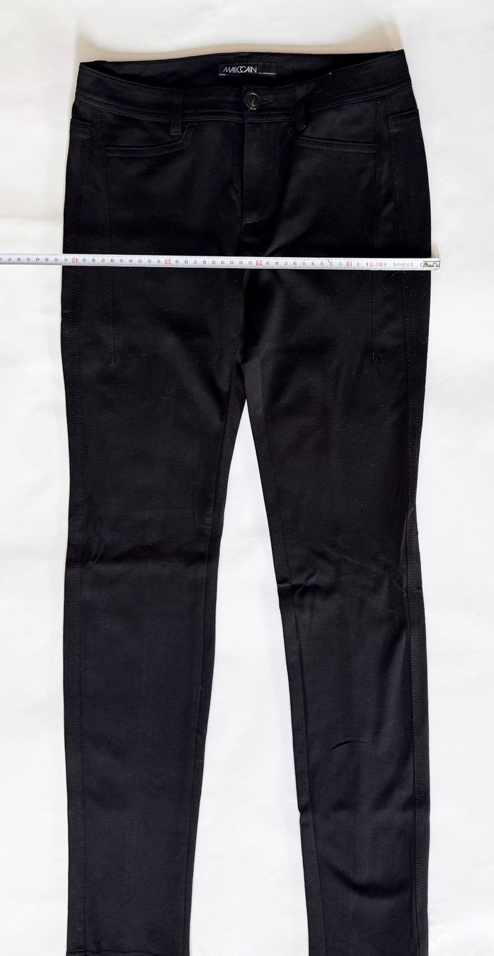 Marc Cain Hosen: MARCCAIN, schwarze Slim-Fit-Hose oder Jeans***** – Gebraucht aus Dübendorf von Orc_nl6t 4