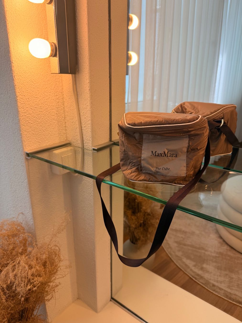 Max Mara Sacs femmes: Max Mara "The Cube" Tasche – D'occasion à Zug par ang_9cl8