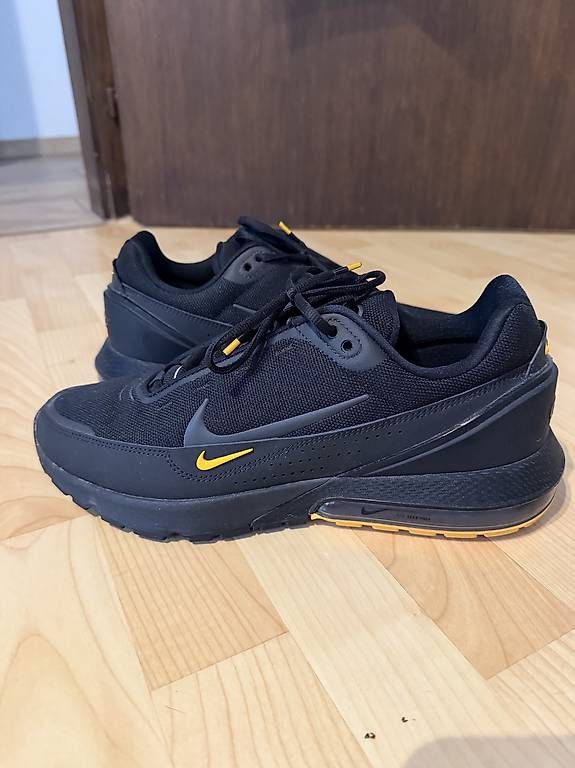 Nike Scarpe da uomo: Nike Air Max Pulse schwarz/gelb 45 – Usato da Eglisau venduto da Gerr1ck 2