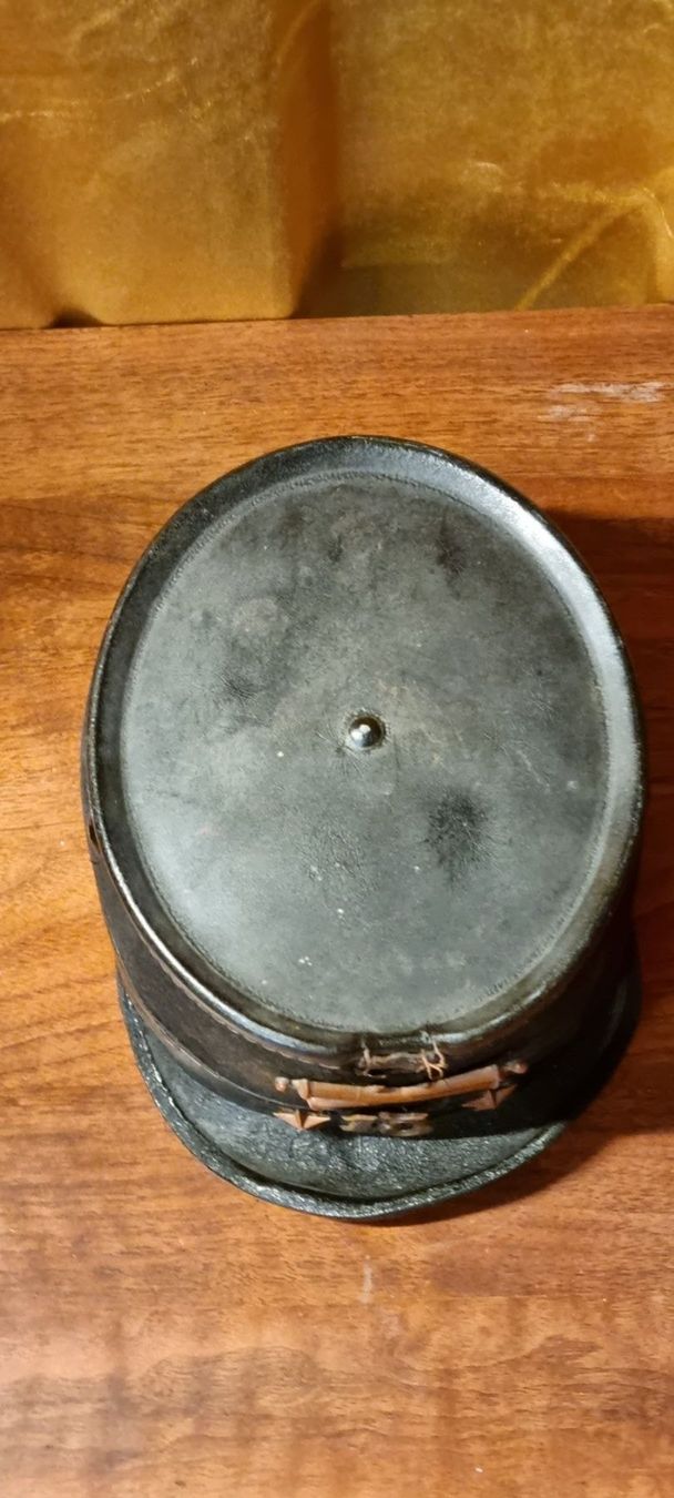 Hüte, Mützen & Caps: Tschako 1892 Kanonen – Gebraucht aus Grenchen von swiss.antiques 2
