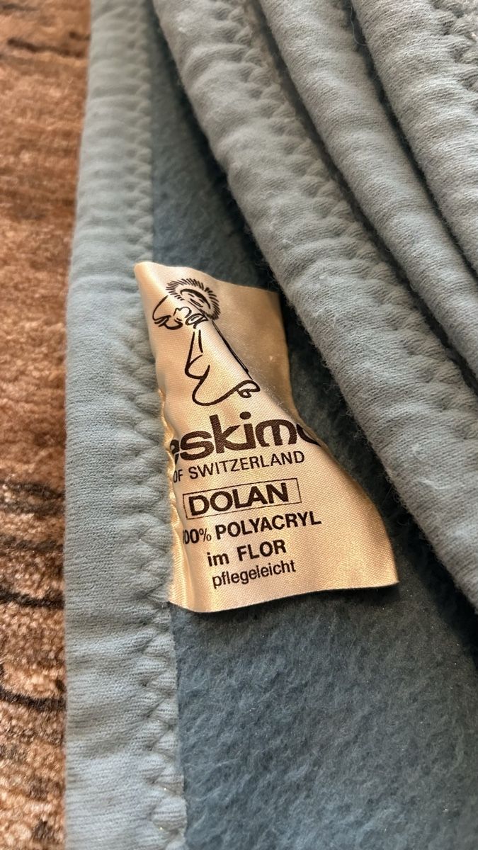 Couvertures: Decke Eskimo DOLAN  – D'occasion à Rombach par Naphtol 2