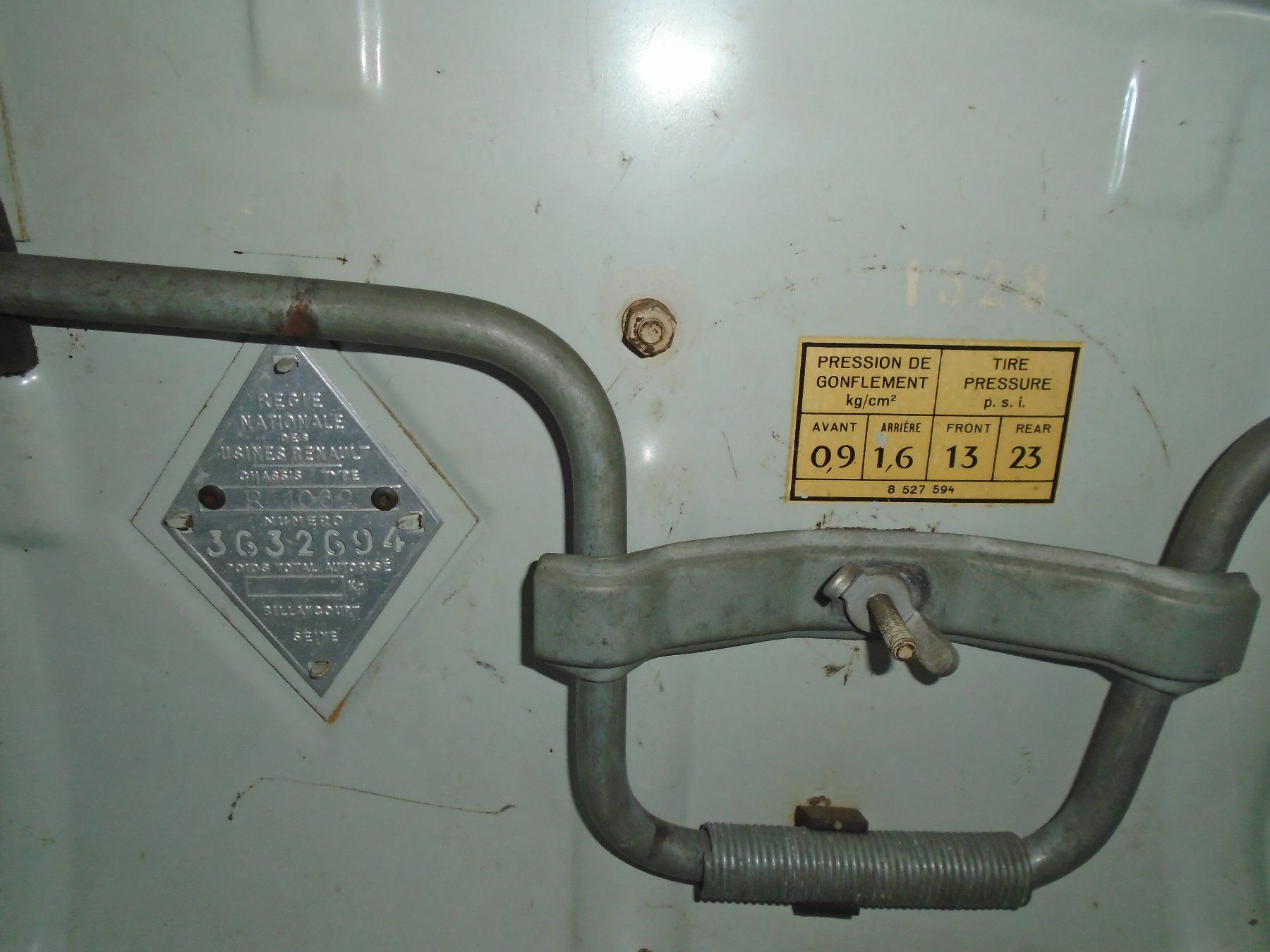 Renault Autos: Renault 4 CV – Défectueux à Fey par paquita2122 7