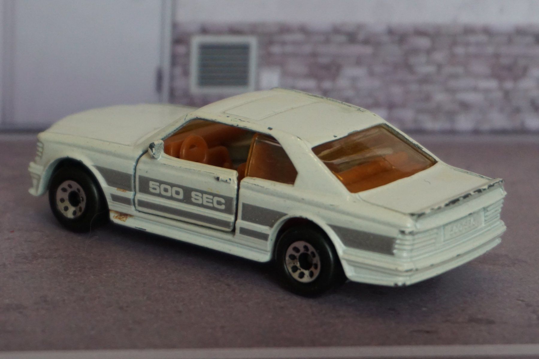Matchbox Modellautos: Matchbox Mercedes 500 SEC COOL !!!!!!!!!!!!!!!!!!!!!!! – Gebraucht aus Reiden von Doppeldecker69 1