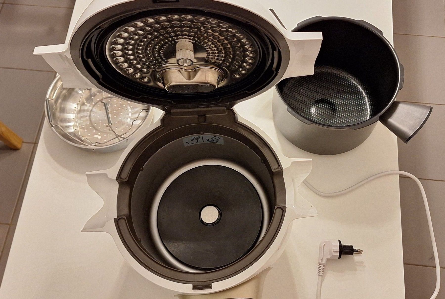 Moulinex Elettrodomestici da cucina: Moulinex - Cookeo + intelligent multicooker – Usato da Yverdon-les-Bains venduto da _sabrinah_