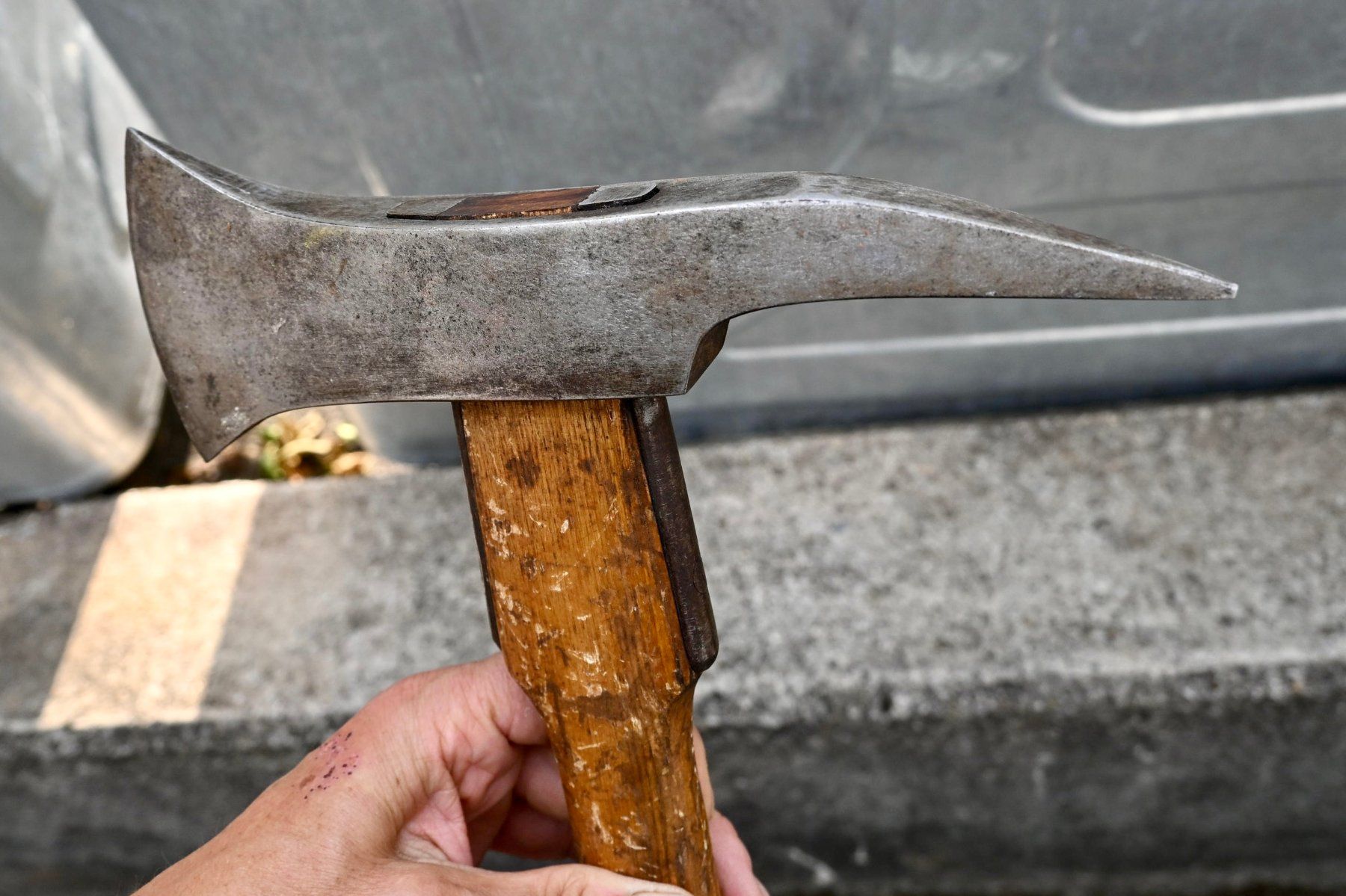 Alle Werkzeuge: altes Feuerwehr - Beil TOMAHAWK länge 37cm – Gebraucht aus Pfaffhausen von mono_rec 1