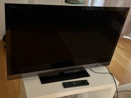 TV Sony KDL-40HX720