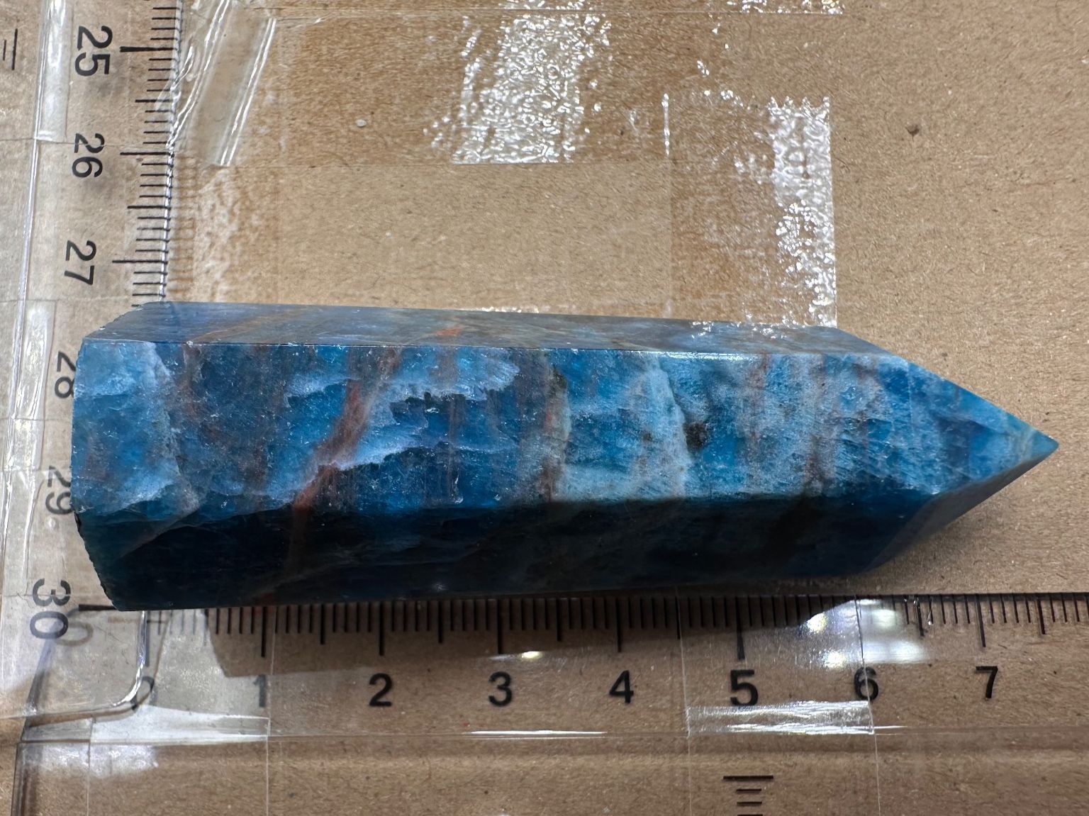 Minerali & Pietre curative: Blauer Apatit Obelisk, Turm, Spitze – Nuovo e nell'imballaggio originale da Männedorf venduto da Handschmeichler 3