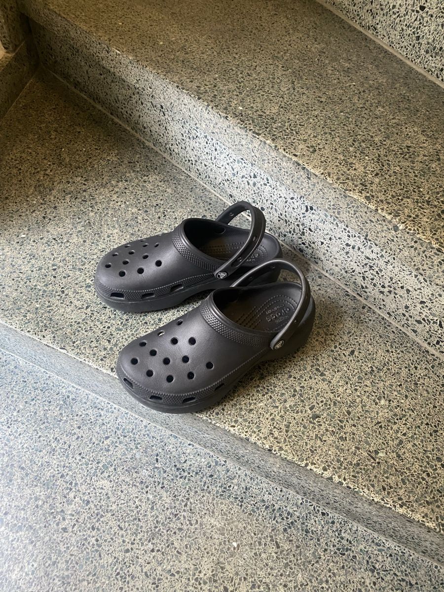 Crocs Scarpe da donna: Crocs classic plateau – Usato da Zürich venduto da SonyDeux 2
