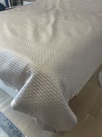 Quilted Blanket beige 200x230cm very good condition