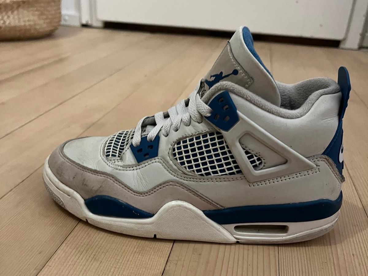 Jordan Chaussures garçon: Jordan 4er blau-hellgrau Grösse 37.5 – D'occasion à Thierachern par Binschg_g 1