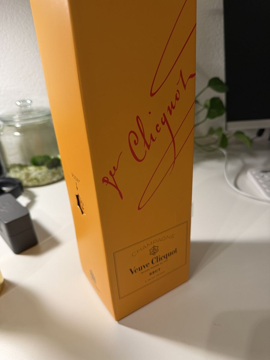 Veuve Clicquot Vins: Veuve Clicquot Champagne – Neuf (Voir description) à Dübendorf par Ilsaporedelviaggio 1