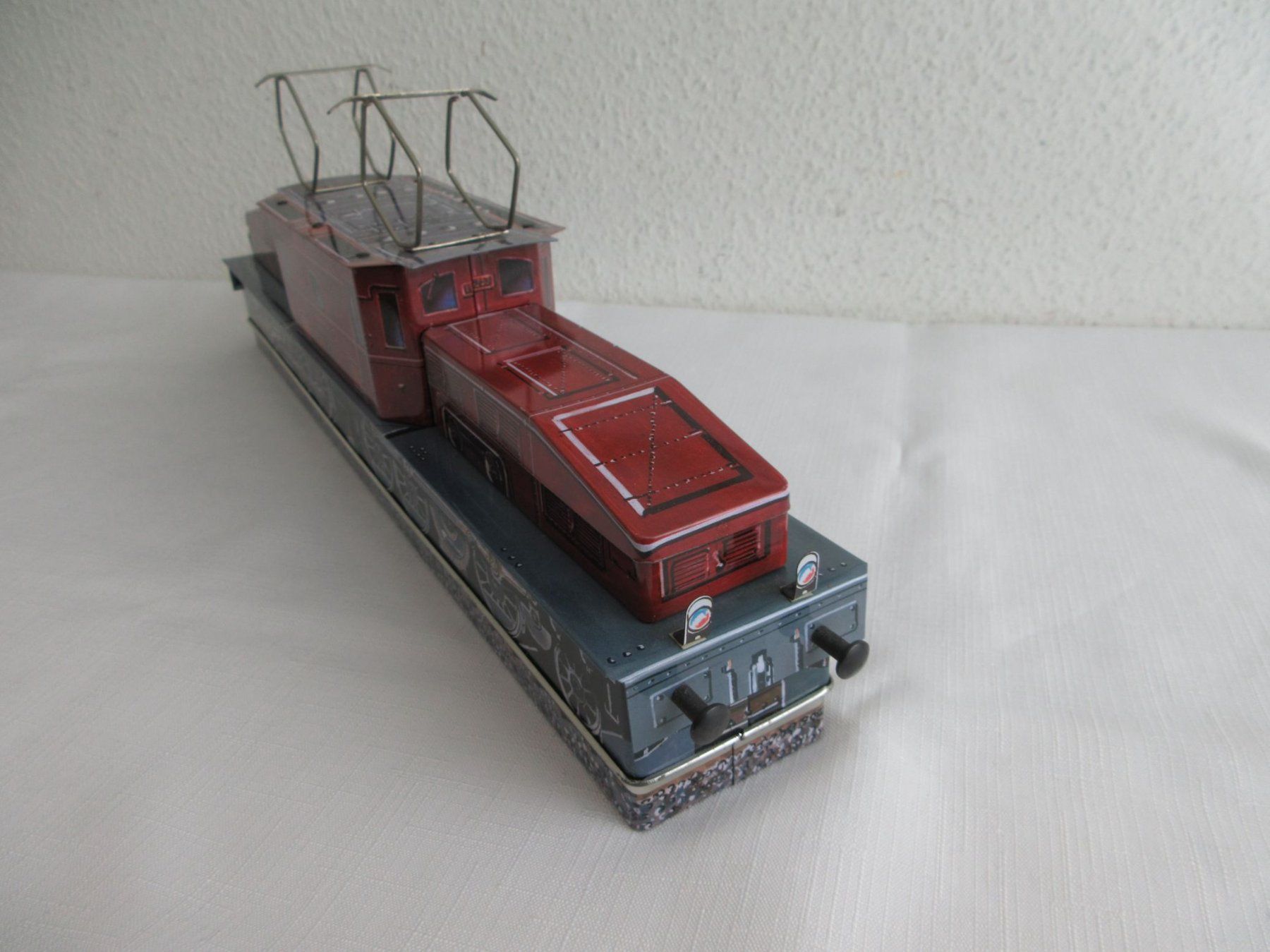 Modellini di ferrovie: Blech - Loki Krokodil vom Läckerli Huus, 2010 – Usato da Binningen venduto da Oldfashion 3