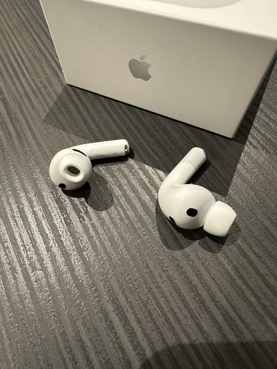 Apple Cuffie: Apple AirPods Pro 3 – Usato da Balterswil venduto da Kth_v8 3