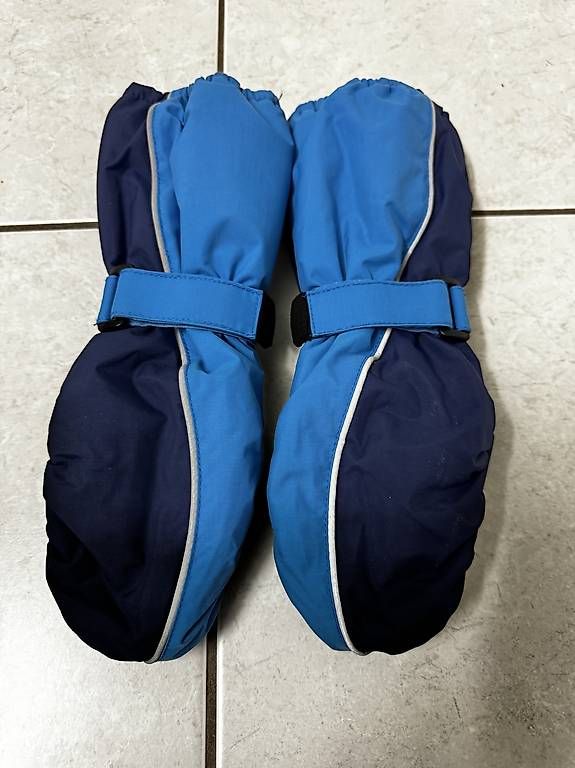 Jako-O Guanti: Jako-o Handschuhe – Usato da Jegenstorf venduto da Zwirbel80