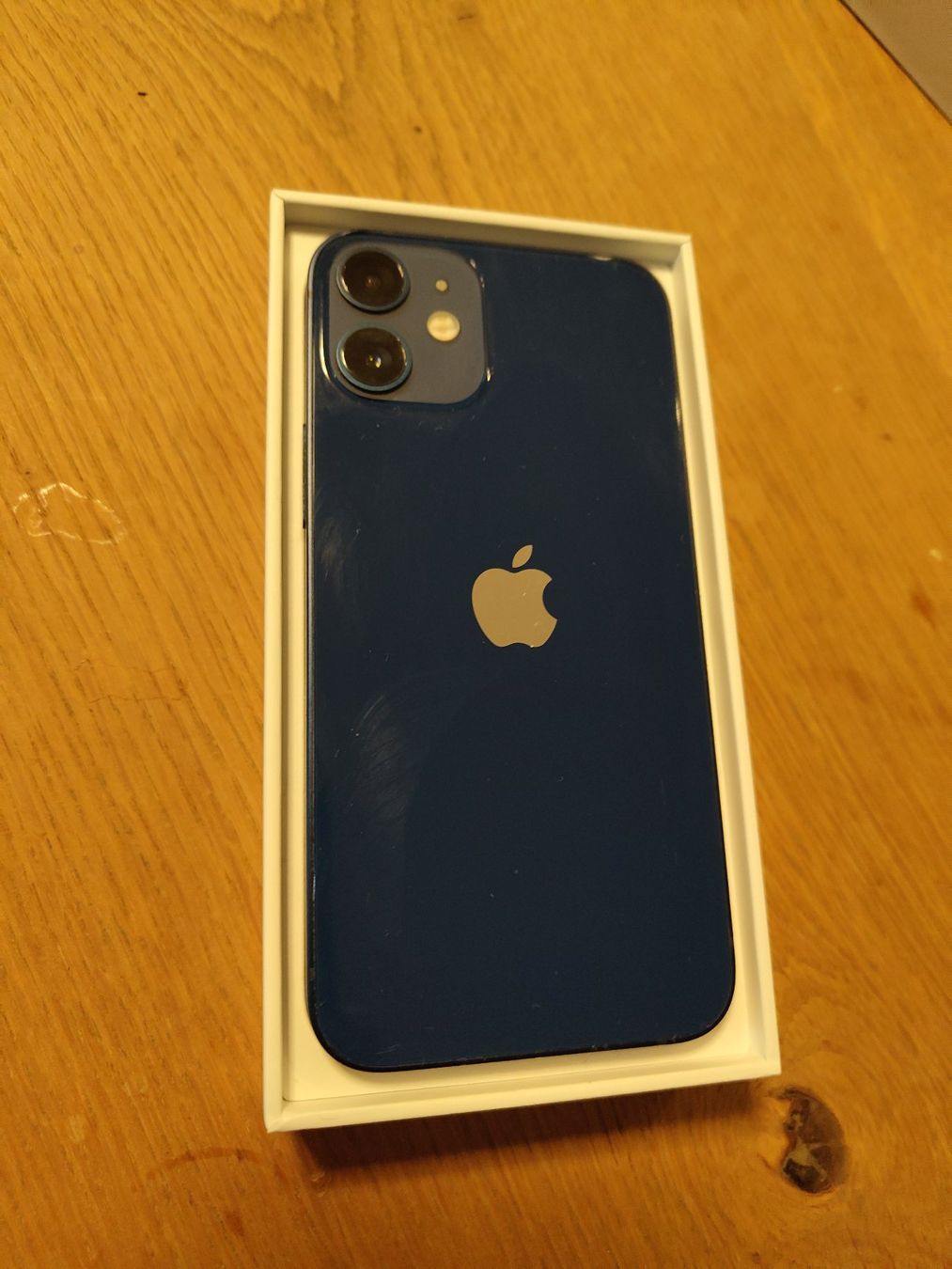Apple Telefoni cellulari / Smartphones: iPhone 12mini 64GB Blau mit Zubehoer – Usato da Oberrohrdorf venduto da Mnussbi63 1