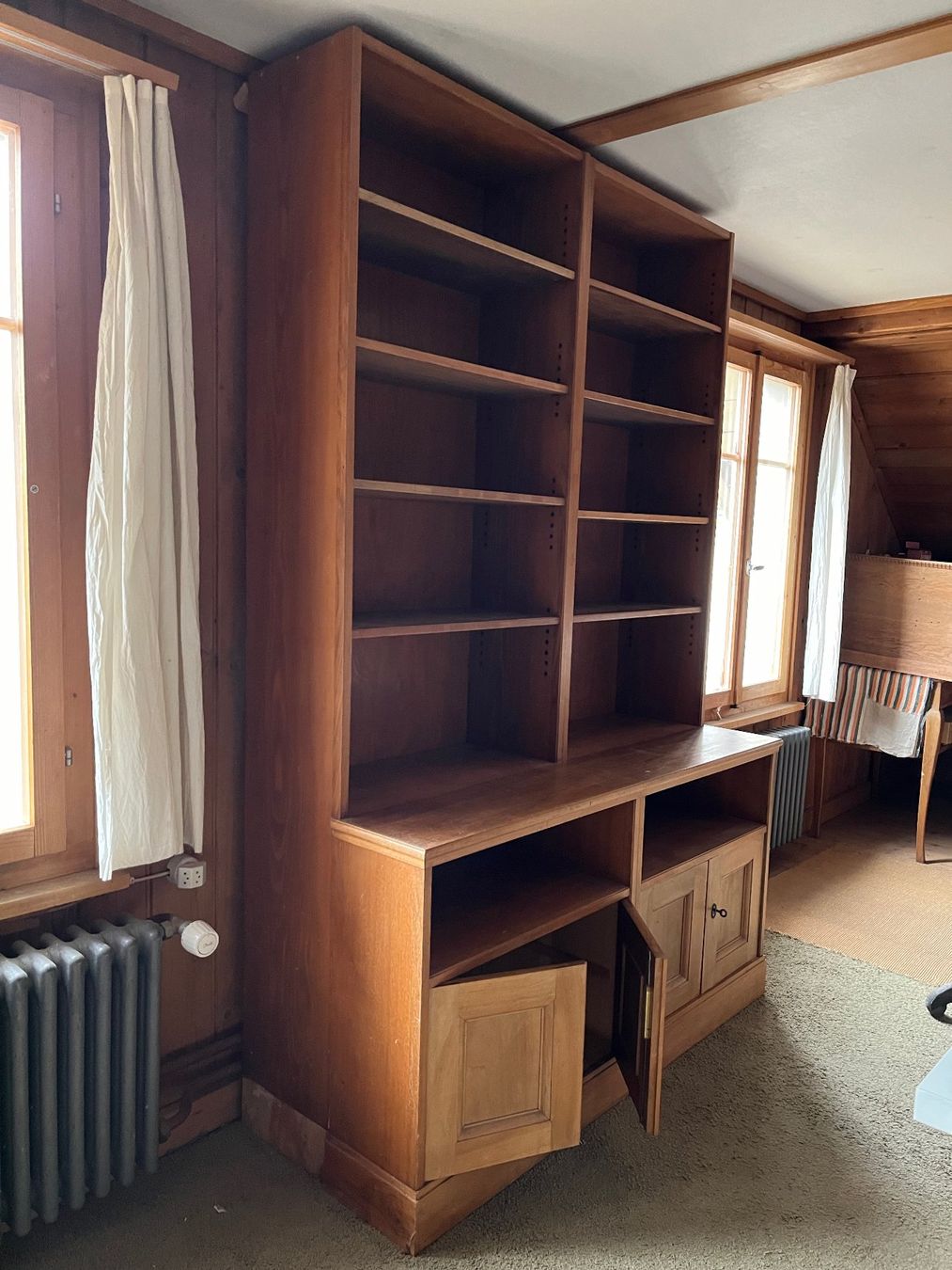 Scaffali: Regal mit Unterbau Schrank – Usato da Stäfa venduto da mai_qm5z 2