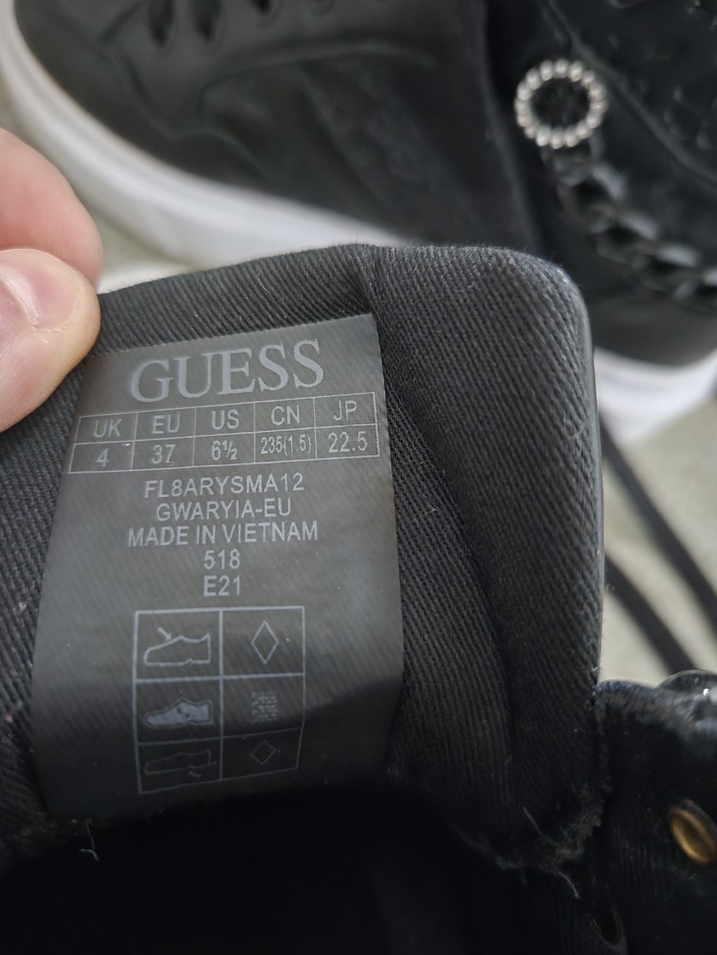 Guess Scarpe da donna: basket talon Guess 37 – Usato da Bassecourt venduto da co.hurlimann 1