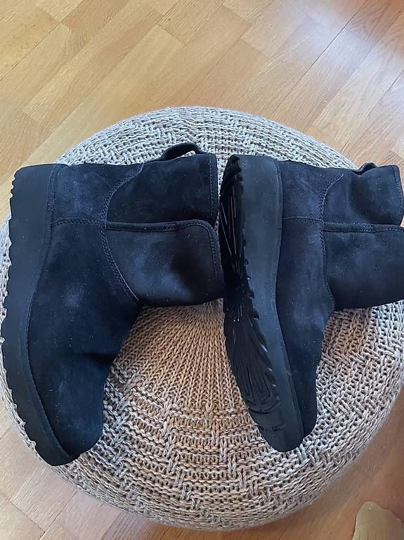 Scarpe da donna: UGG Winterstiefel – Usato da Speicher venduto da nsw_vcg9 3