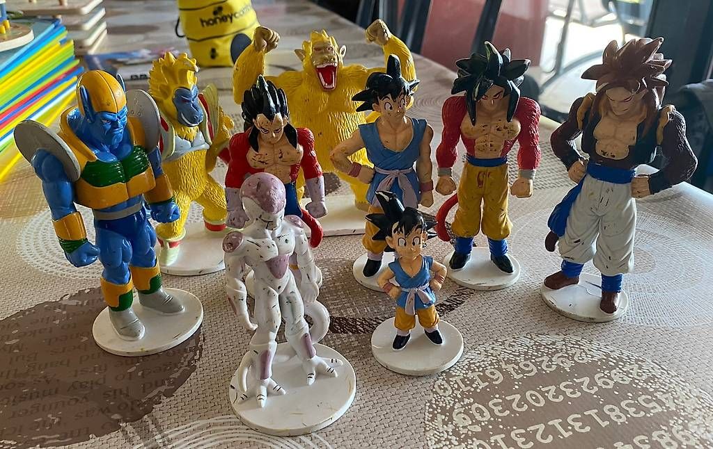 Giocattoli: 9 personaggi Dragon Ball – Usato da Castel San Pietro venduto da sab_lj2d
