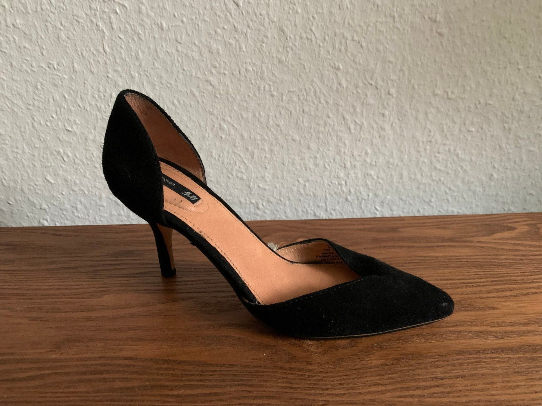 H&M Damenschuhe: Wildleder Pumps schwarz - 36 – Gebraucht aus Zürich von Diazaio 1