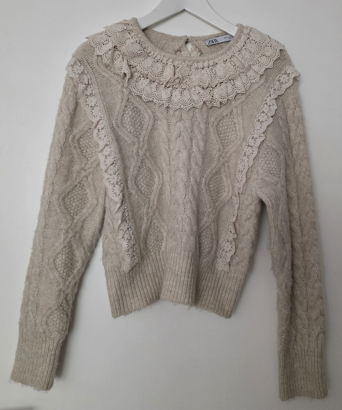 Zara Pullover & Sweatshirts: ZARA Strickpullover mit Spitze, Grösse S/M, Top Zustand! – Neu (gemäss Beschreibung) aus Rheinsulz von Gilea 1