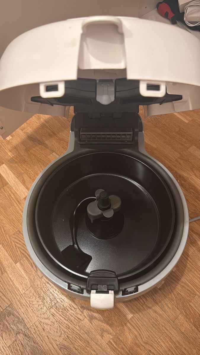 Tefal Appareils de cuisine: Friteuse Tefal Actifry Original blanc, jamais utilisée  – Neuf (Voir description) à Genève par PokeAlp.ch 1