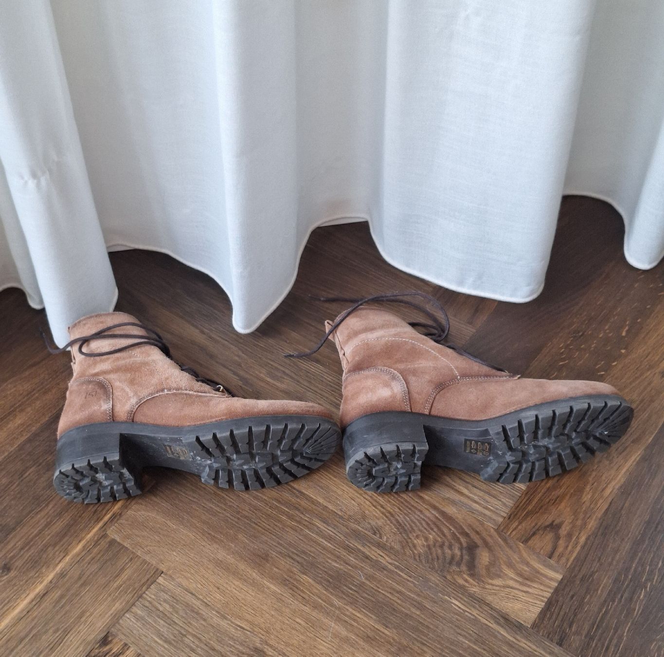 Scarpe da donna: Braune Wildleder Stiffeletten, Gr 40, – Usato da Zürich venduto da Milas_closet 3