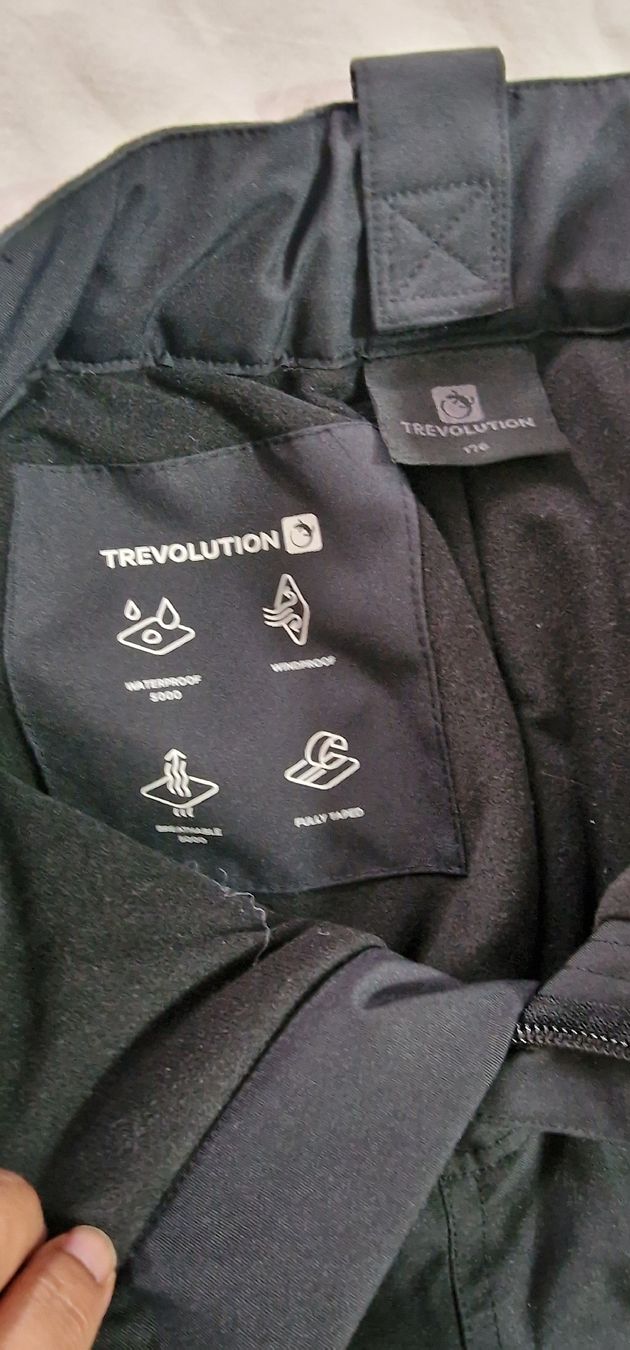 Trevolution Hosen: Unisex Snow pant – Gebraucht aus Olten von pri_8jtt