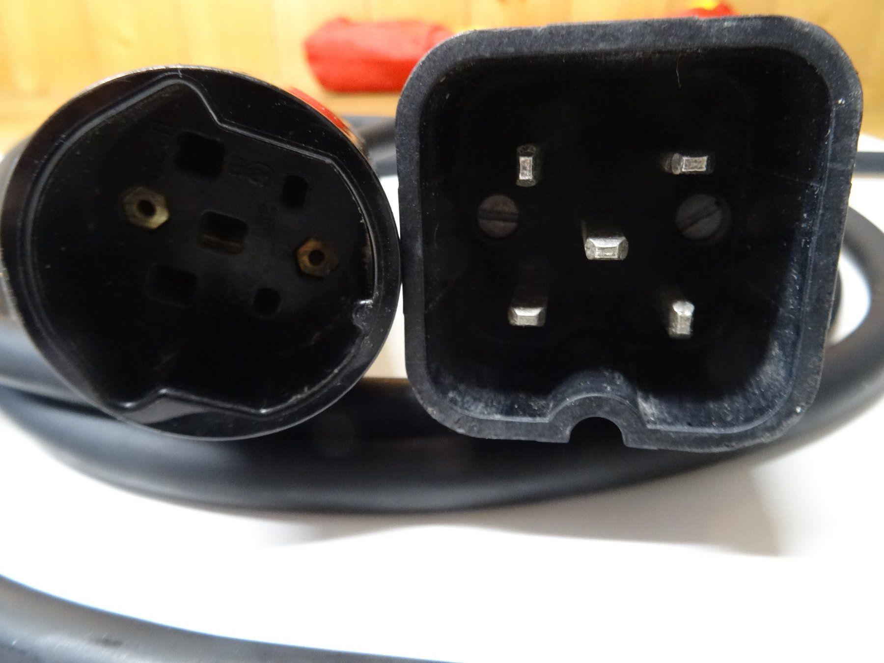 Cavi: Elektrokabel, 380 Volt, 3 m – Usato da Lungern venduto da madachsa 1