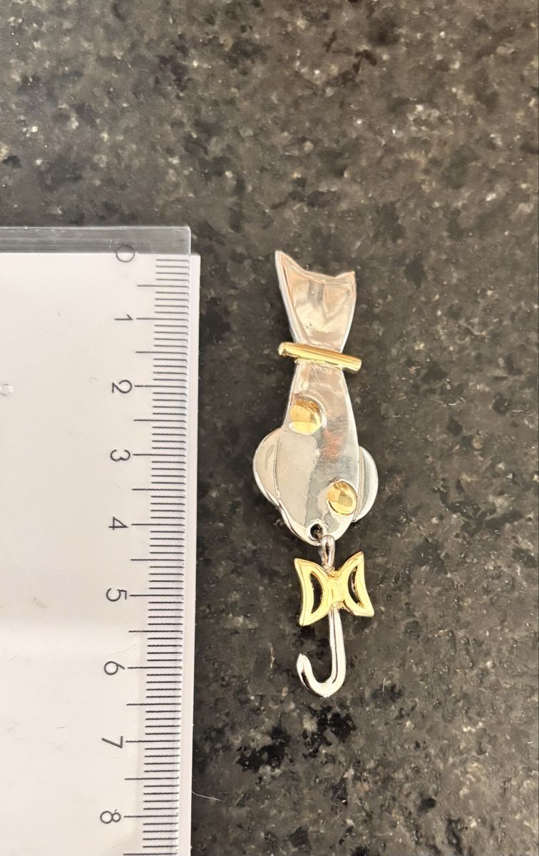 Spille & Fermagli: Vintage Katzenbrosche mit beweglichem Schwanz – Usato da Arbon venduto da Langbretterer