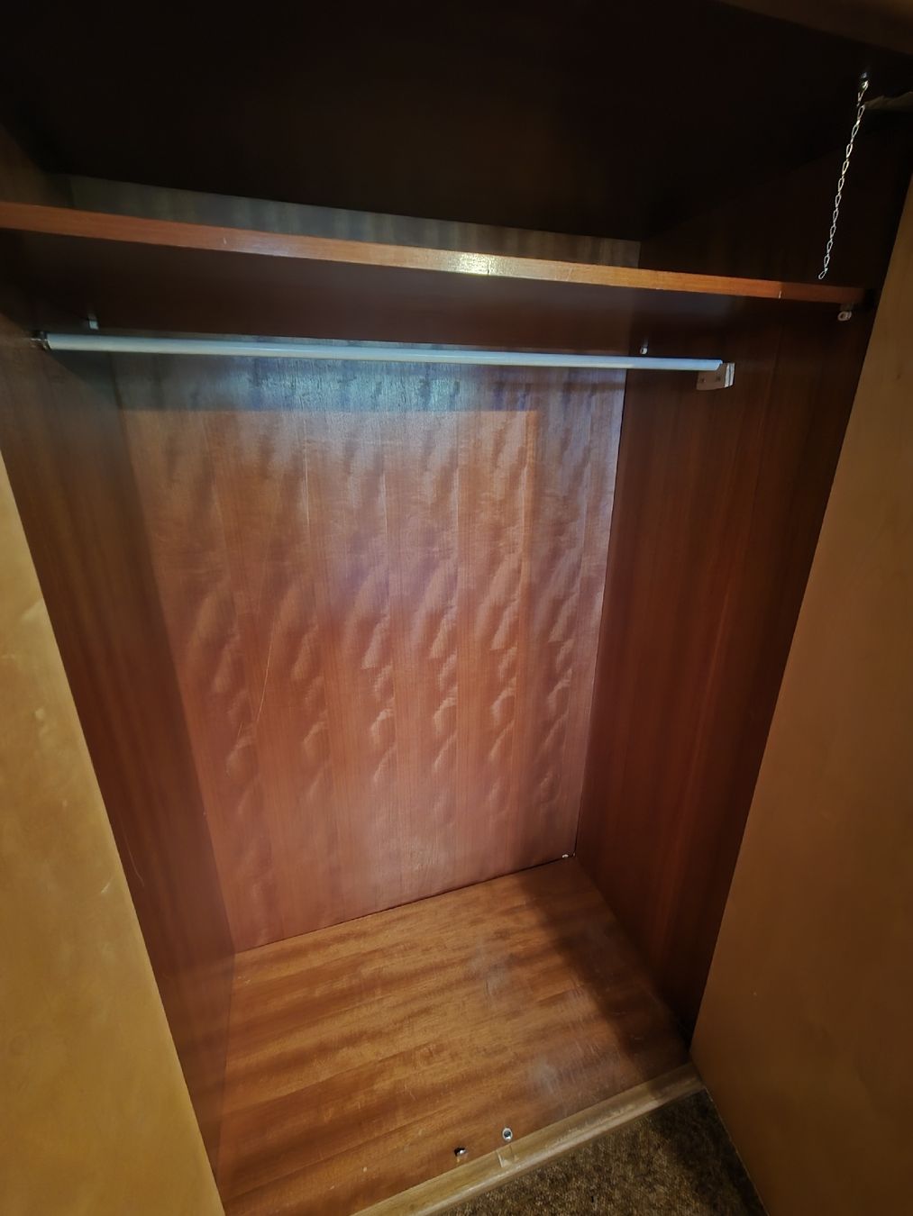 Armadi: 4 Türiger Kleiderschrank – Usato da Bowil venduto da wle_7nkb 2