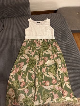 Schöne Sommerkleid von Chicorée, Größe M