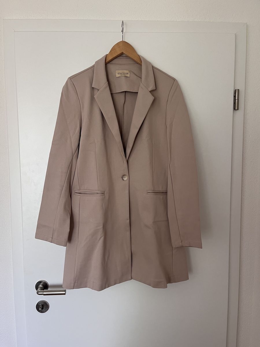 Giacche: Blazer & Hose Set – Usato da Allschwil venduto da MaloseS08